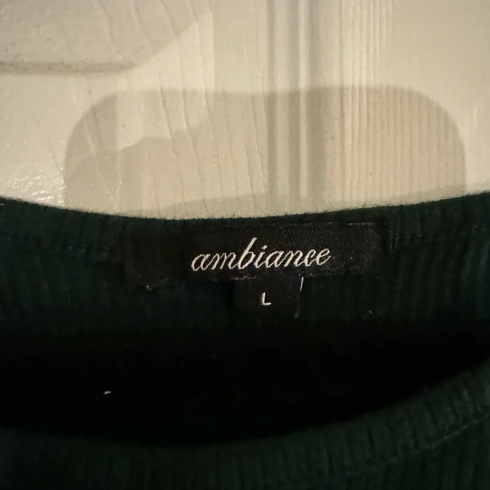 Forest Green Ribbed Tank Top - Picture 4 of 4